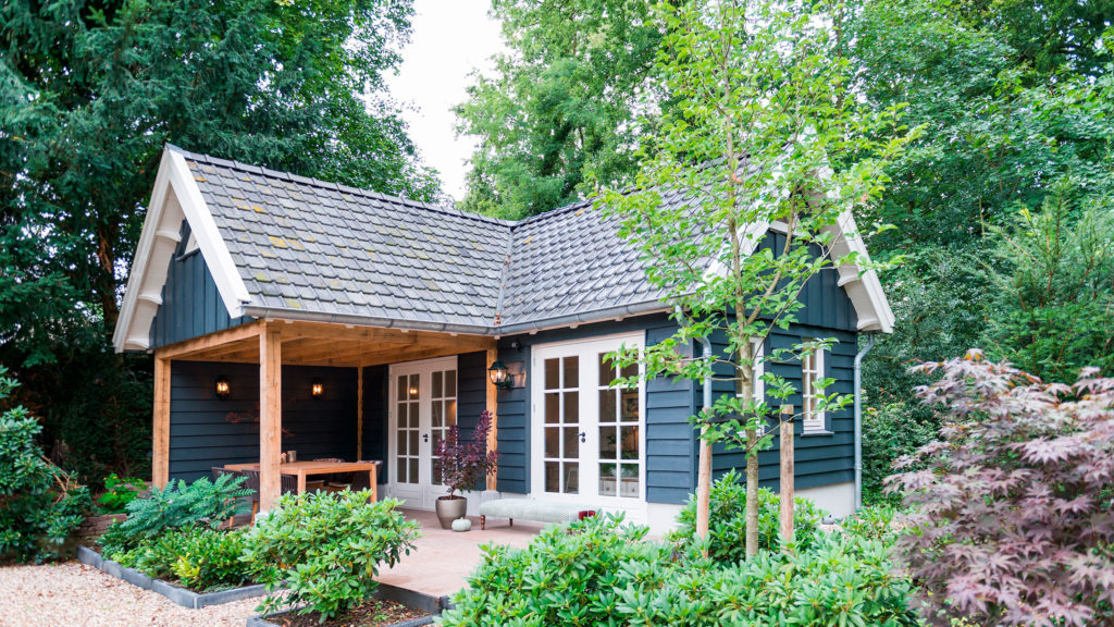 Gästehaus mit Holzüberdachung, Rozendaal Bronkhorst Gartenhaus
